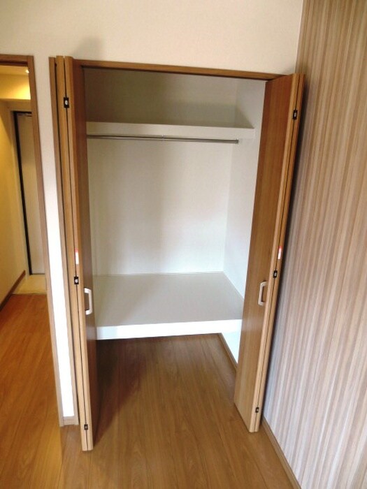 物件内観写真11　(収納)