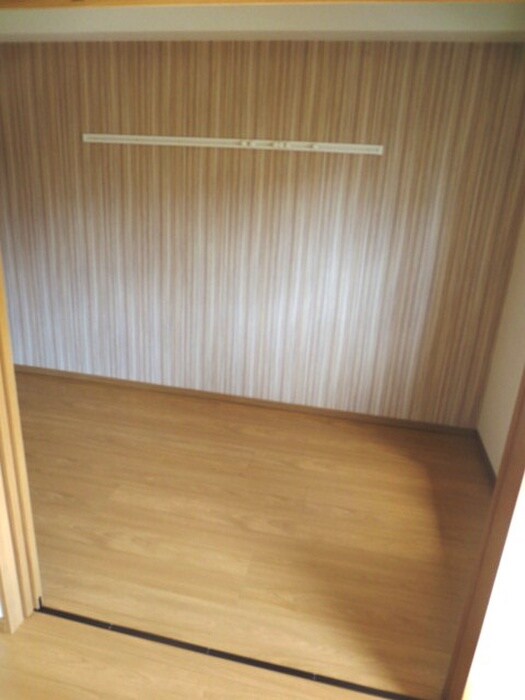 物件内観写真13　(居室)