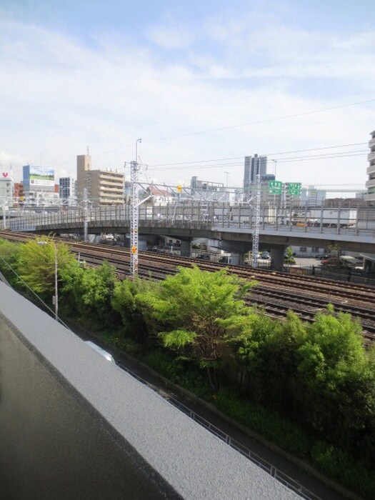 物件内観写真20　(室内からの展望)