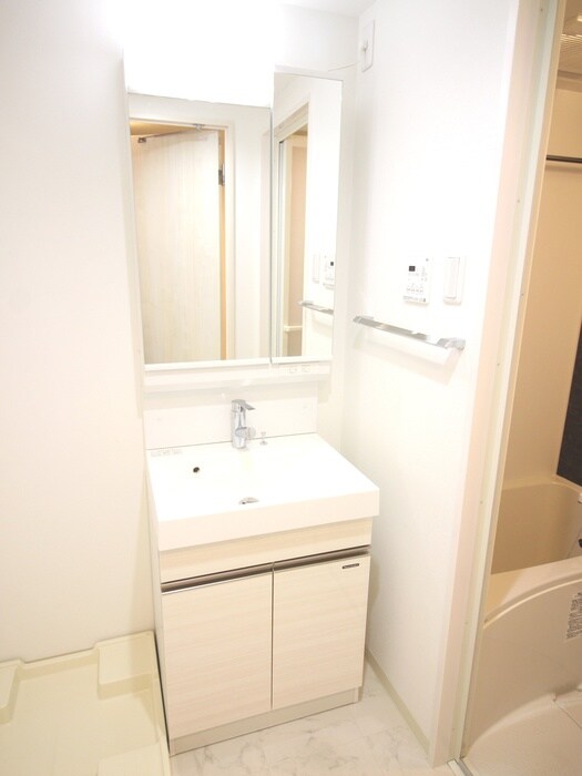 物件内観写真9　(洗面)