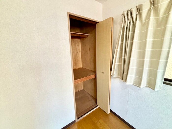 物件内観写真13　(収納)