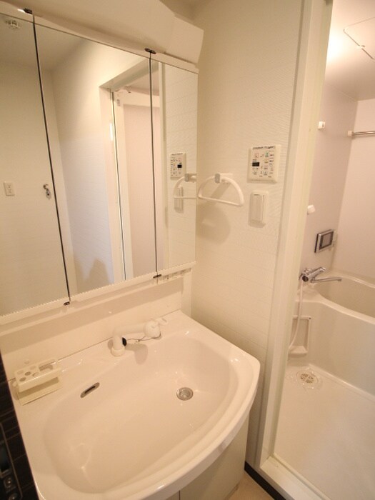 物件内観写真7　(洗面)