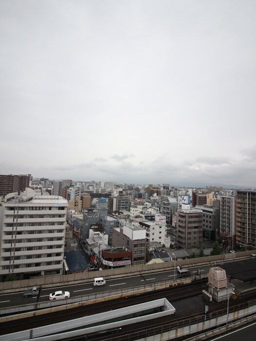 物件内観写真20　(室内からの展望)