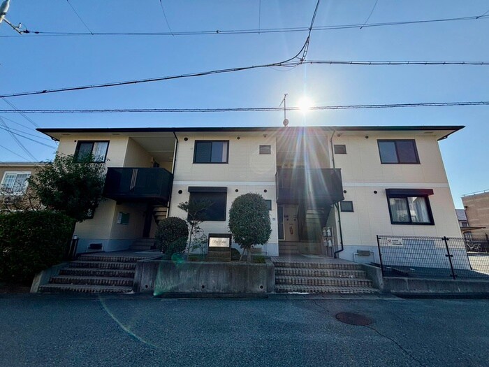 物件外観写真3　(外観写真)