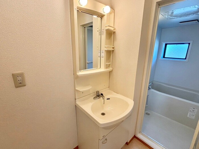 物件内観写真10　(洗面)