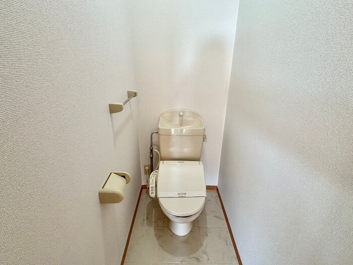 物件内観写真11　(トイレ)