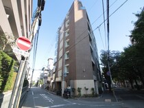 ソリューション甲子園の外観写真