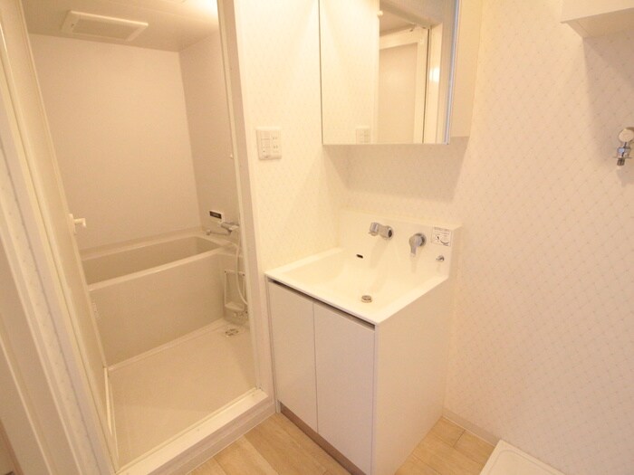 物件内観写真13　(洗面)