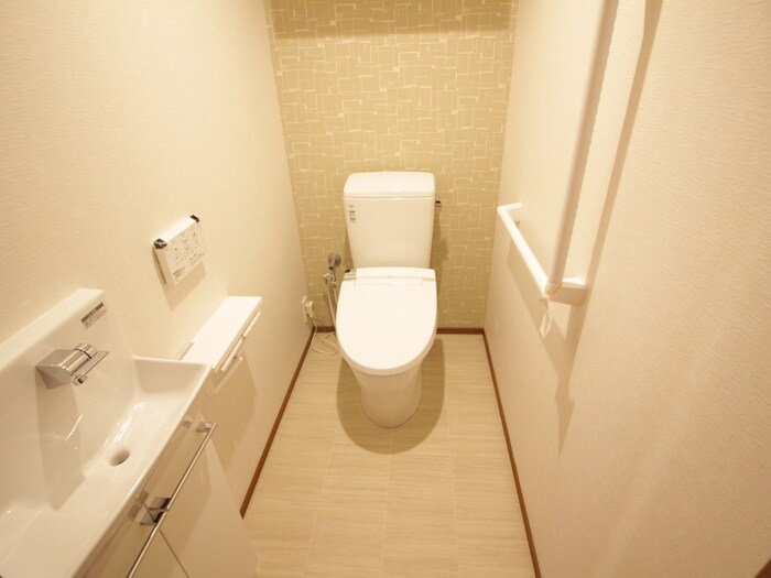 物件内観写真13　(トイレ)