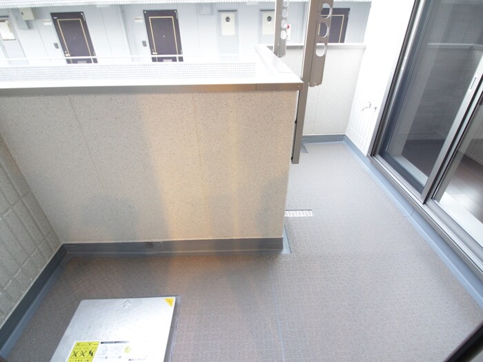 物件内観写真17　(ベランダ・バルコニー)