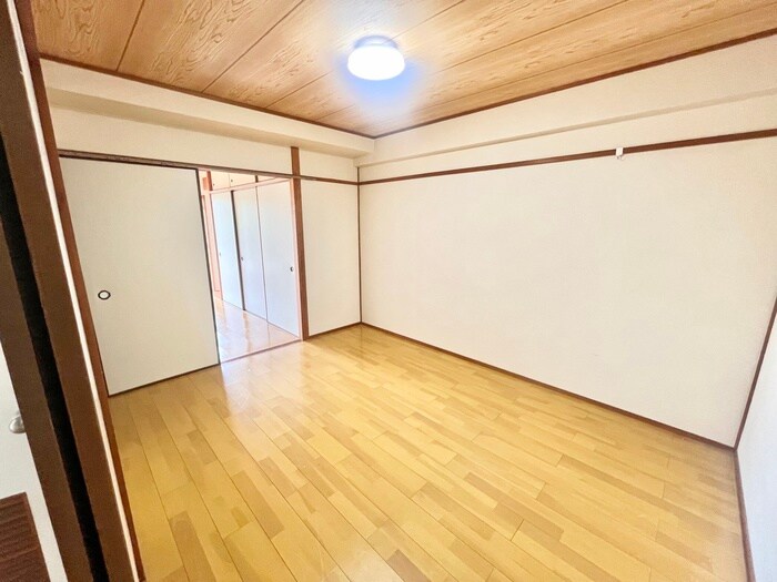 物件内観写真9　(居室)