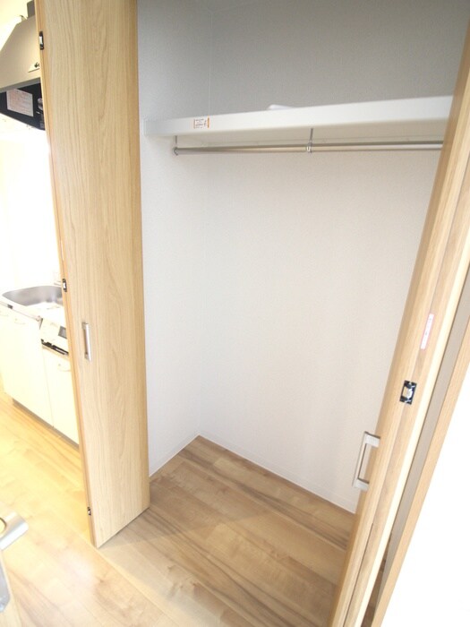 物件内観写真17　(収納)