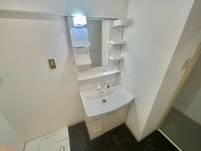 物件内観写真12　(洗面)