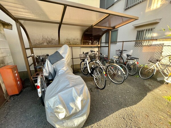 駐輪場