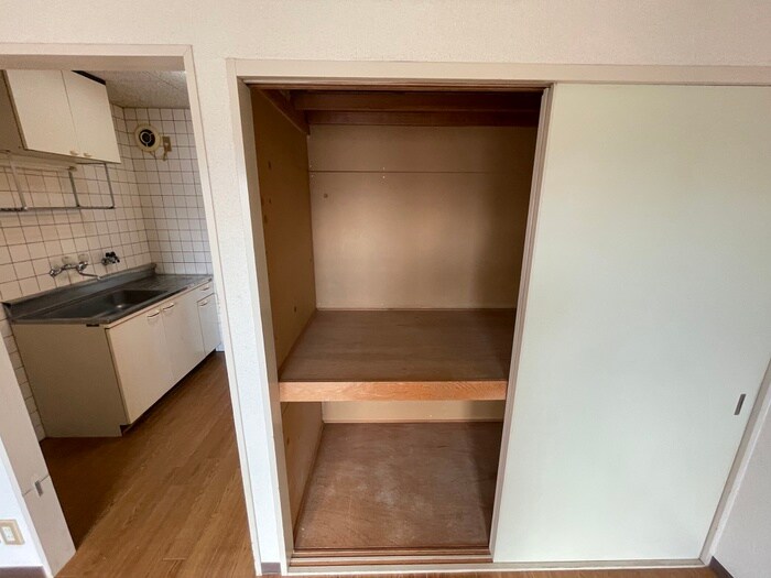 物件内観写真15　(収納)