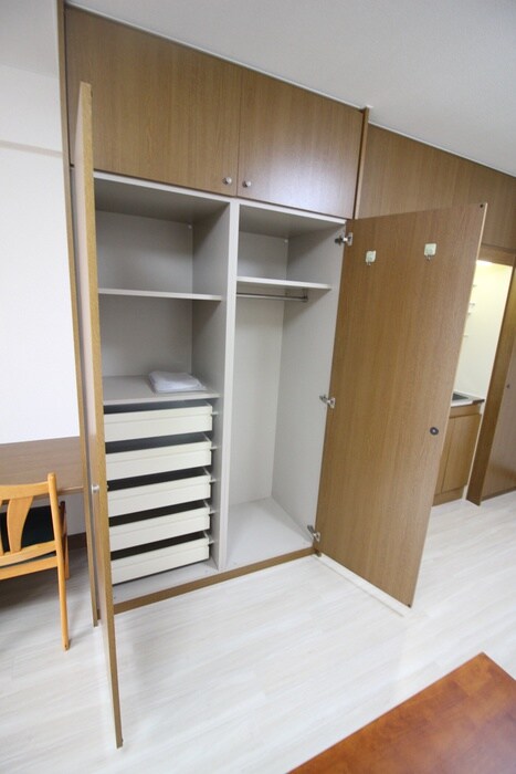 物件内観写真16　(収納)