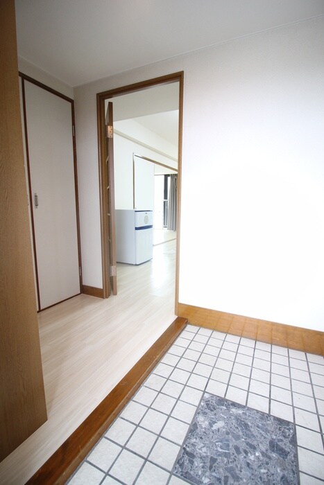 物件内観写真18　(廊下)