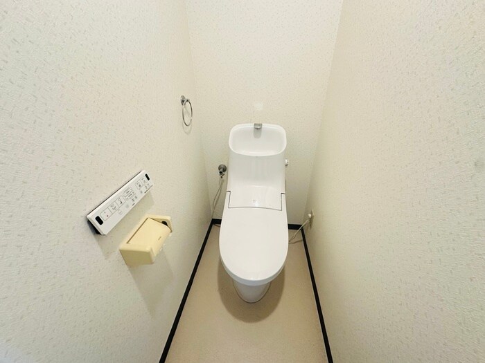 物件内観写真12　(トイレ)