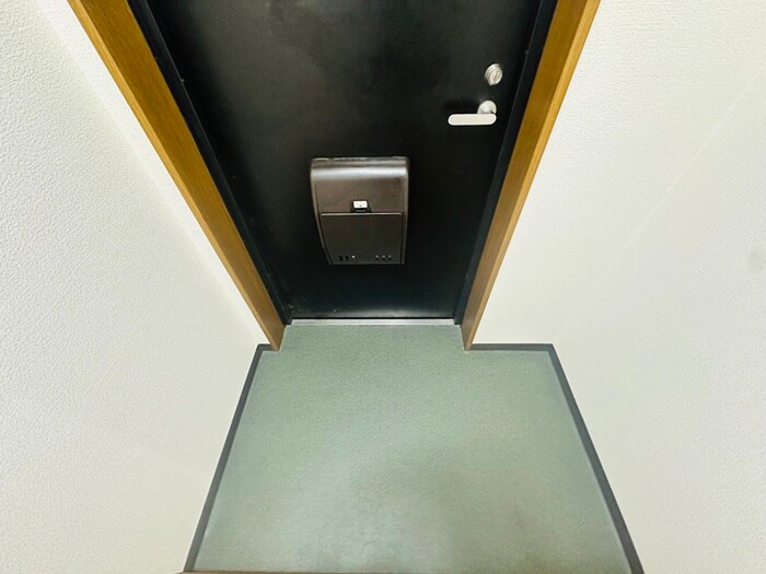 物件内観写真21　(玄関)