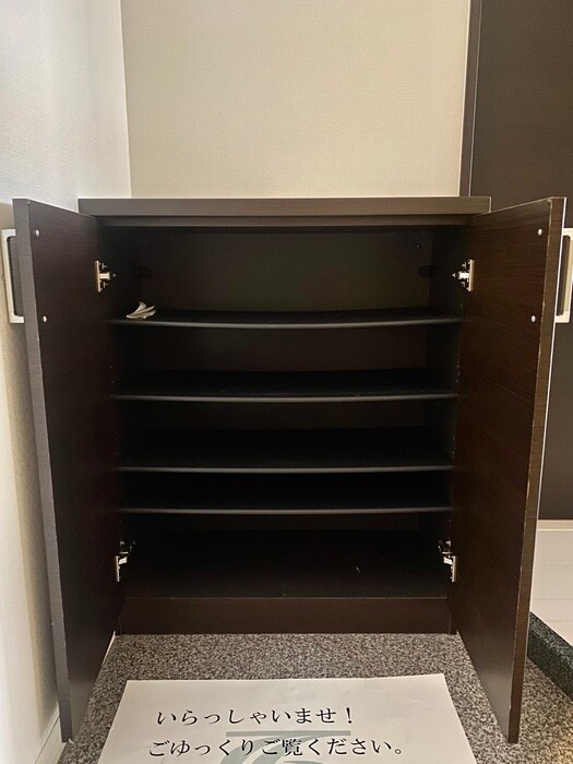 物件内観写真8　(靴箱)