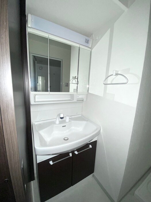 物件内観写真11　(洗面)