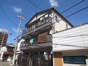 メゾンヒカリ外観写真