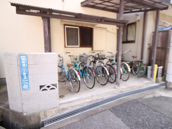 駐輪場