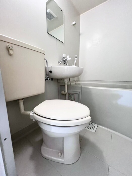 物件内観写真12　(トイレ)