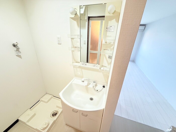 物件内観写真11　(洗面)