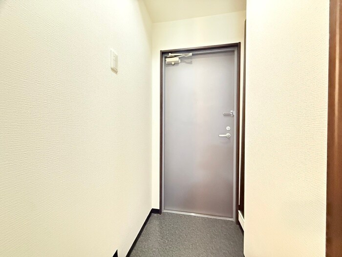 物件内観写真15　(玄関)
