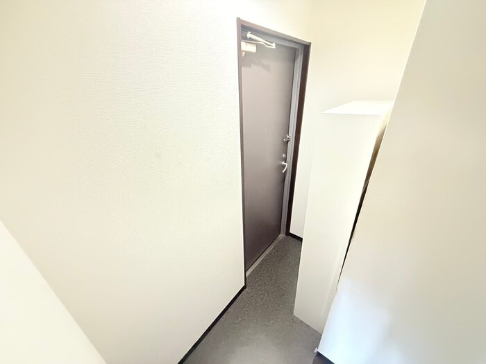 物件内観写真15　(玄関)