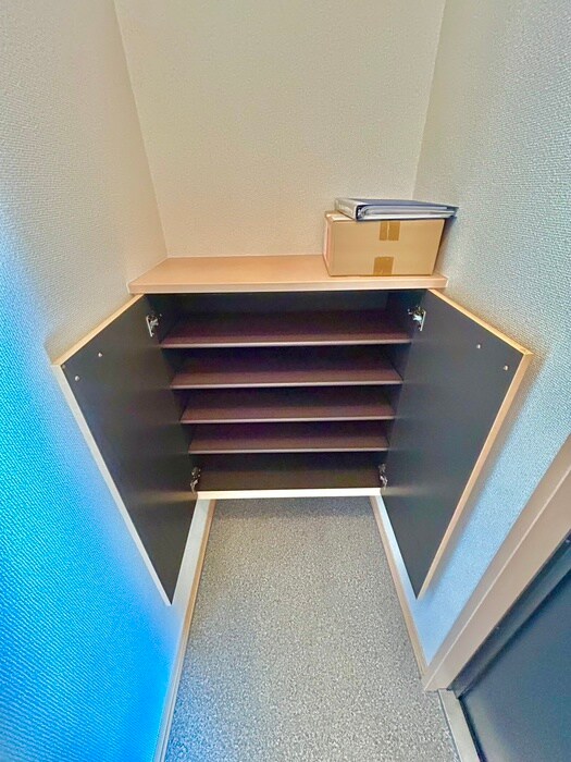 物件内観写真17　(靴箱)