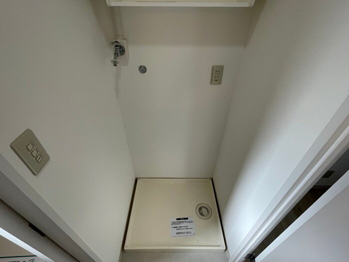 物件内観写真14　(洗濯機置場)