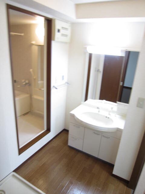 物件内観写真15　(洗面)