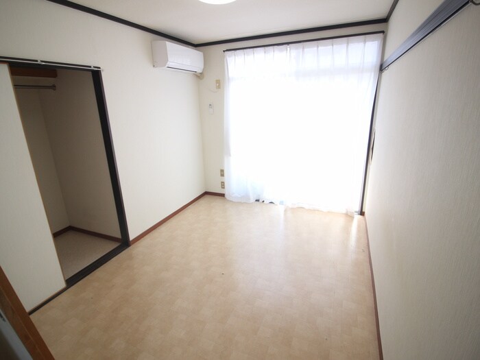 物件内観写真14　(居室)