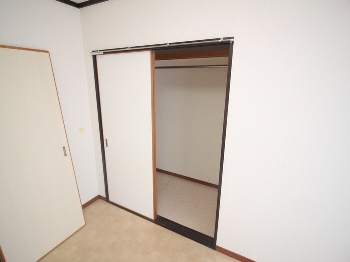 物件内観写真15　(収納)