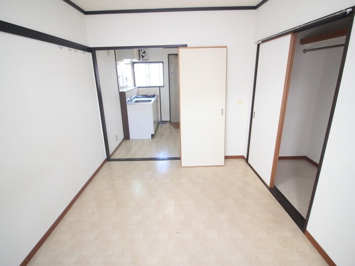 物件内観写真19　(居室)