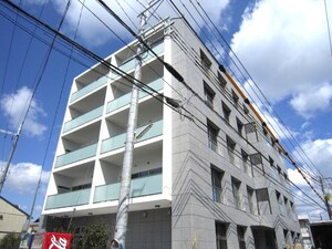 デ・エストレ－ジャス外観写真