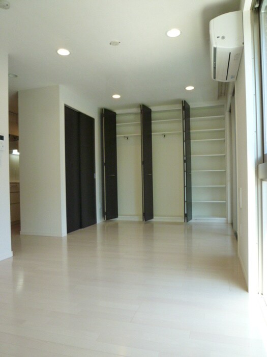 物件内観写真6　(居室)