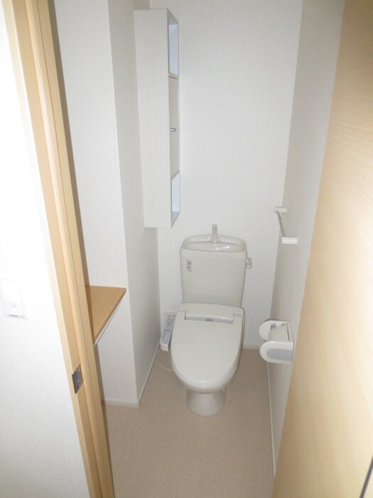 物件内観写真13　(トイレ)