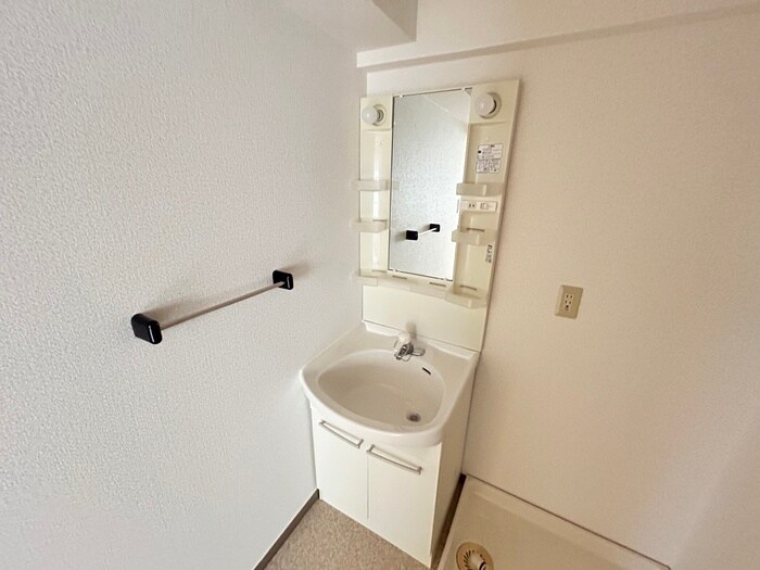 物件内観写真13　(洗面)