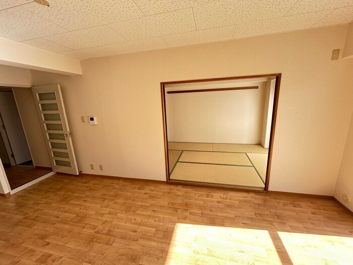 物件内観写真18　(居室)