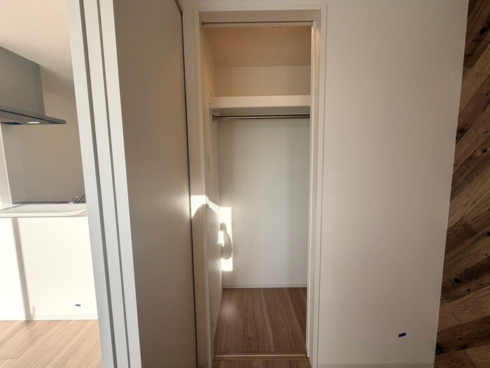 物件内観写真18　(収納)