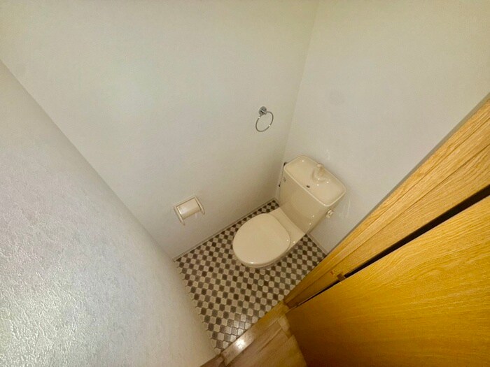 物件内観写真11　(トイレ)