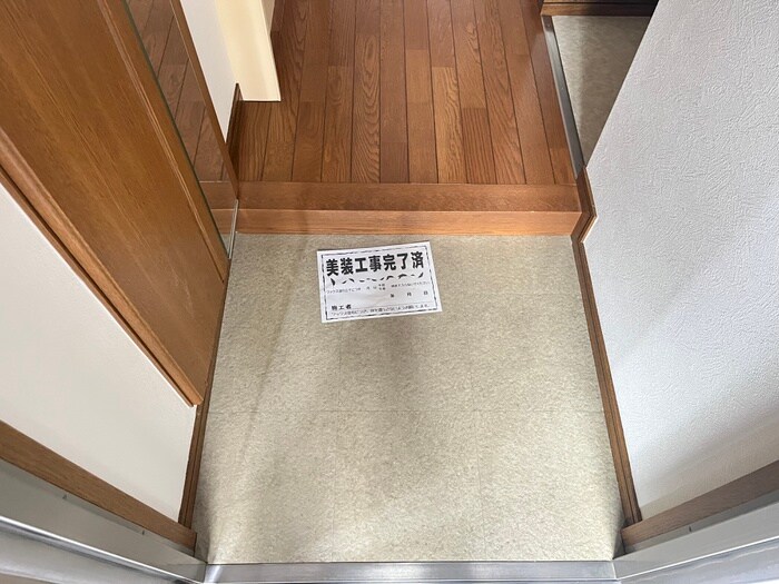 物件内観写真20　(玄関)