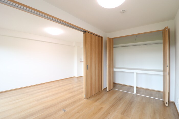 物件内観写真9　(居室)