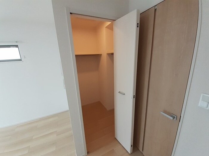 物件内観写真19　(収納)