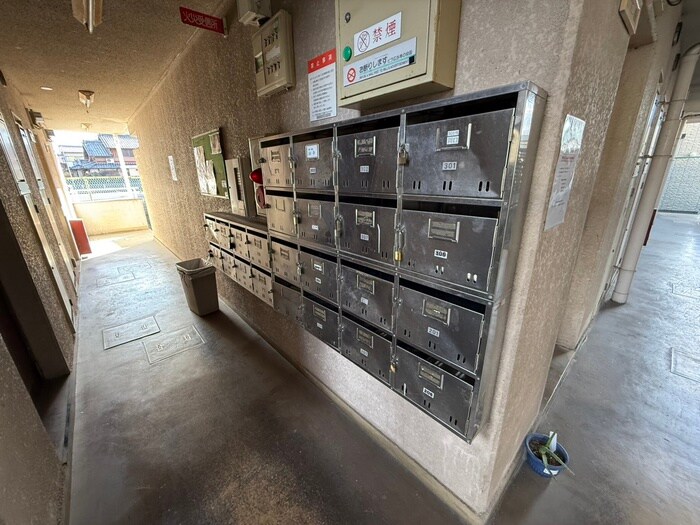 物件外観写真4　(建物設備)