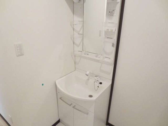 物件内観写真7　(洗面)