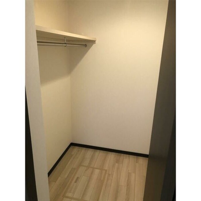 物件内観写真11　(収納)